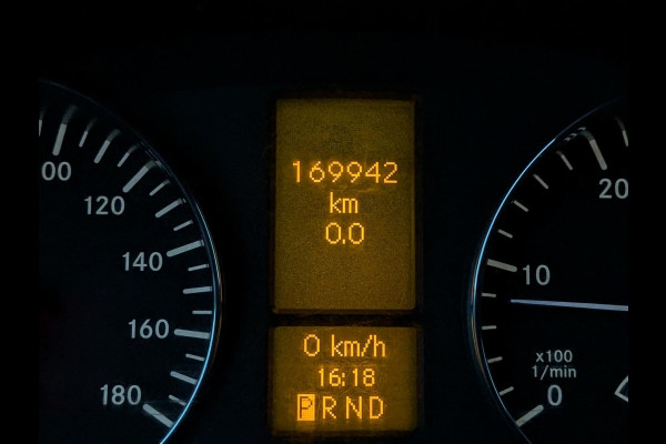 Mercedes-Benz Sprinter 314 140PK AUTOMAAT CRUISE 3500KG TREKHAAK ACHTERUITRIJCAMERA RWD 3 ZITPLAATSEN NAVIGATIE