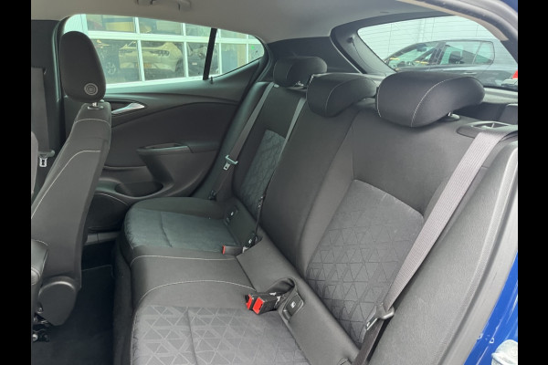 Opel Astra 1.0 T. 120 Edition