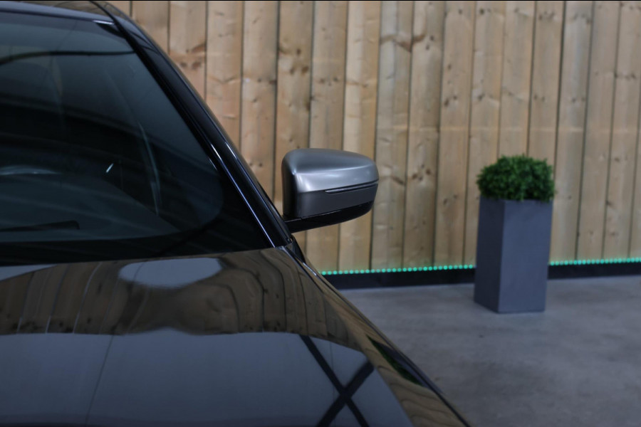 BMW 5 Serie M550i xDrive *Nachtzicht*Massage*H/K*360 Camera*Trekhaak*