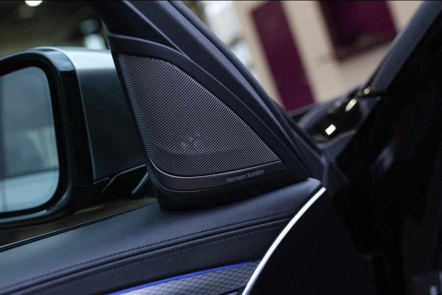 BMW 5 Serie M550i xDrive *Nachtzicht*Massage*H/K*360 Camera*Trekhaak*