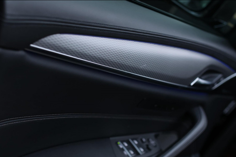 BMW 5 Serie M550i xDrive *Nachtzicht*Massage*H/K*360 Camera*Trekhaak*