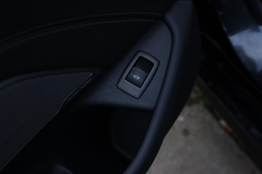 BMW 5 Serie M550i xDrive *Nachtzicht*Massage*H/K*360 Camera*Trekhaak*