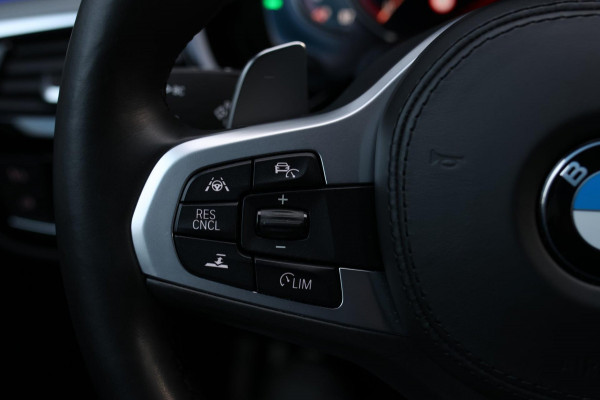 BMW 5 Serie M550i xDrive *Nachtzicht*Massage*H/K*360 Camera*Trekhaak*