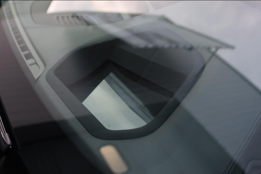 BMW 5 Serie M550i xDrive *Nachtzicht*Massage*H/K*360 Camera*Trekhaak*