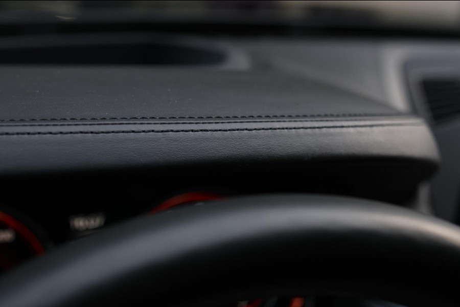 BMW 5 Serie M550i xDrive *Nachtzicht*Massage*H/K*360 Camera*Trekhaak*