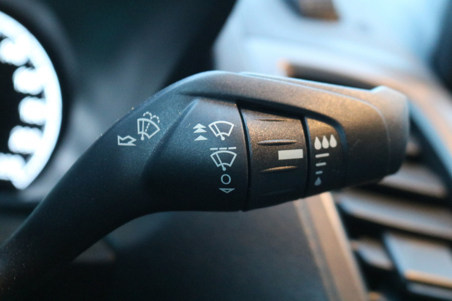 Ford Transit Connect 1.0 Ecoboost L1 Trend 33dkm