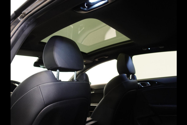 Kia ProCeed 1.4 T-GDI 140pk Automaat GT-Line Panoramadak LED Airco Navi Carplay PDC VA Camera Sportleder 17" LM Velgen Virtual Cockpit