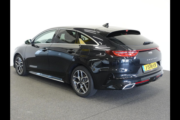 Kia ProCeed 1.4 T-GDI 140pk Automaat GT-Line Panoramadak LED Airco Navi Carplay PDC VA Camera Sportleder 17" LM Velgen Virtual Cockpit