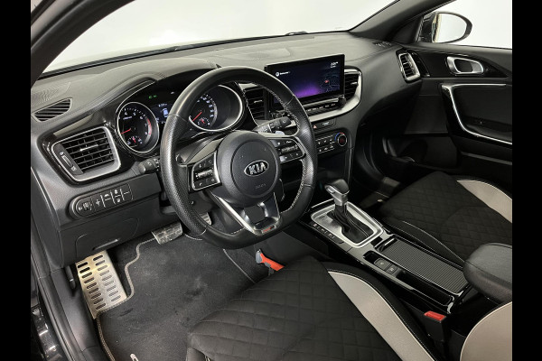Kia ProCeed 1.5 T-GDi MHEV GT-Line Edition Climate control Cruise control adaptive Achteruitrijd camera Parkeersensoren achter Stuur verwarming Voorstoelen verwarmd Navigatie Apple Carplay/ Android Auto