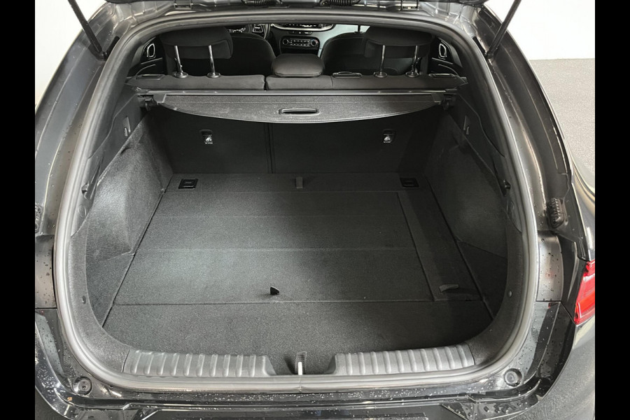 Kia ProCeed 1.5 T-GDi MHEV GT-Line Edition Climate control Cruise control adaptive Achteruitrijd camera Parkeersensoren achter Stuur verwarming Voorstoelen verwarmd Navigatie Apple Carplay/ Android Auto