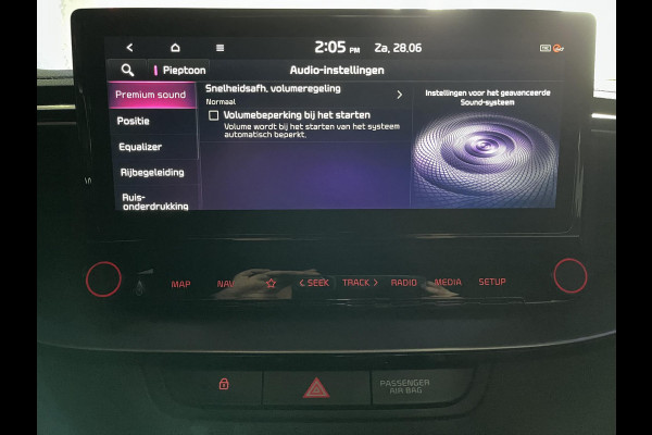 Kia ProCeed 1.5 T-GDi MHEV GT-Line Edition Climate control Cruise control adaptive Achteruitrijd camera Parkeersensoren achter Stuur verwarming Voorstoelen verwarmd Navigatie Apple Carplay/ Android Auto