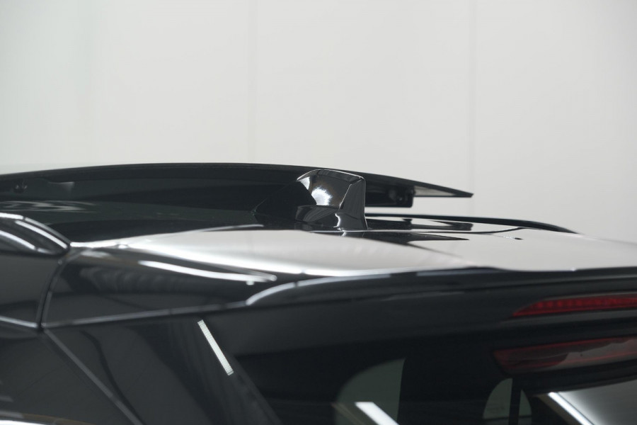 Peugeot 2008 Hybrid 136 e-DSC6 GT | 360 Camera | Panoramadak | Adaptieve Cruise Control | Dodehoekdetectie | Navigatie