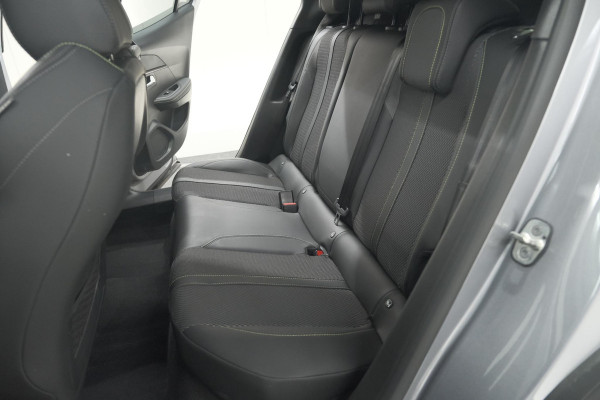 Peugeot 2008 Hybrid 136 e-DSC6 GT | 360 Camera | Panoramadak | Adaptieve Cruise Control | Dodehoekdetectie | Navigatie