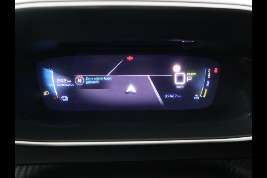 Peugeot e-2008 EV GT 50 kWh 3-FASE + ADAPTIVE CRUISE | STOELVERW. | 18 INCH | LED | APPLE CARPLAY | CAMERA