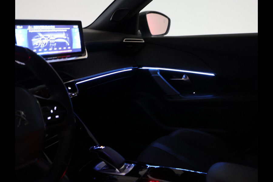 Peugeot e-2008 EV GT 50 kWh 3-FASE + ADAPTIVE CRUISE | STOELVERW. | 18 INCH | LED | APPLE CARPLAY | CAMERA