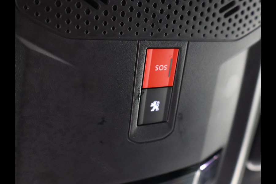 Peugeot e-2008 EV GT 50 kWh 3-FASE + ADAPTIVE CRUISE | STOELVERW. | 18 INCH | LED | APPLE CARPLAY | CAMERA