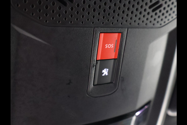 Peugeot e-2008 EV GT 50 kWh 3-FASE + ADAPTIVE CRUISE | STOELVERW. | 18 INCH | LED | APPLE CARPLAY | CAMERA