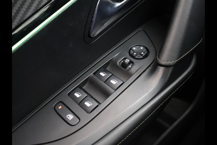 Peugeot e-2008 EV GT 50 kWh 3-FASE + ADAPTIVE CRUISE | STOELVERW. | 18 INCH | LED | APPLE CARPLAY | CAMERA