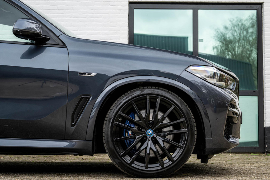 BMW X5 xDrive45e M-Sport 4-Wielsturing Individual B&W