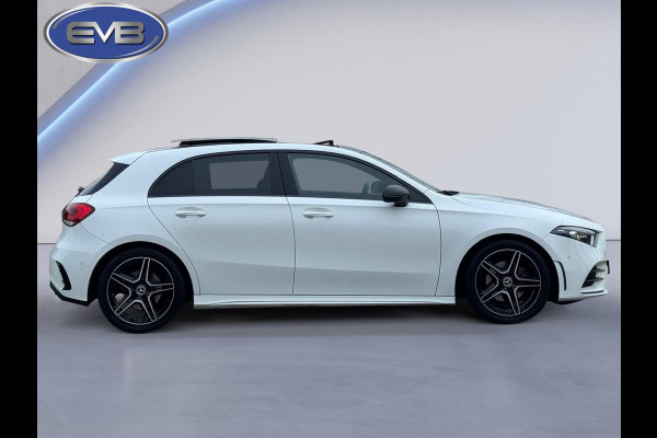 Mercedes-Benz A-Klasse 200 Business Solution 163 pk AMG styling, nieuw model, camera, sfeerverlichting, panoramadak, parelmoer wit