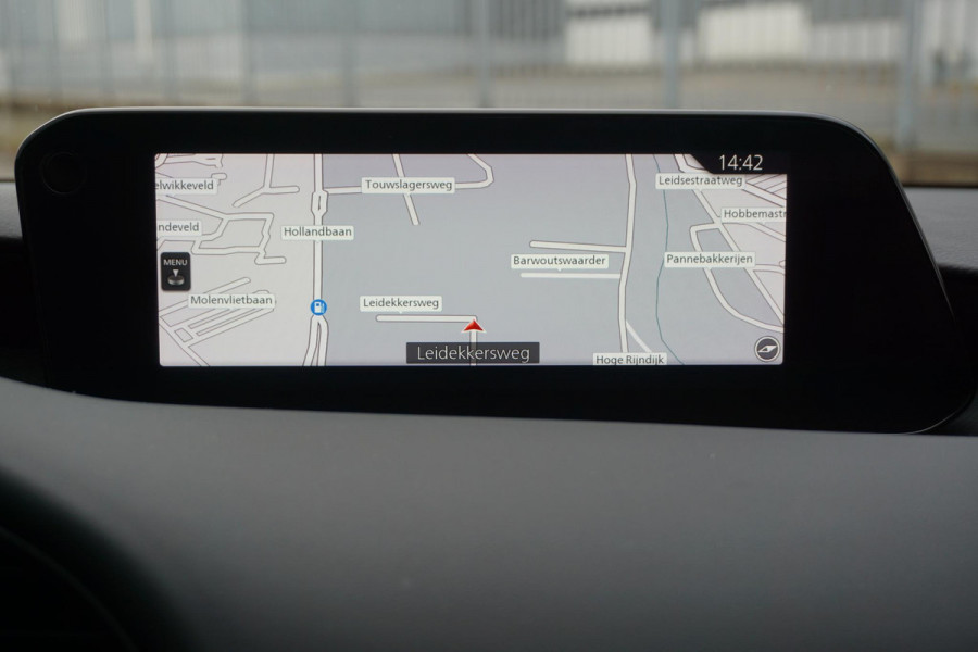 Mazda 3 2.0 e-SkyActiv-X M Hybrid 180PK Luxury/Leer/18Inch /Bose/Head-Up/Trekhaak.