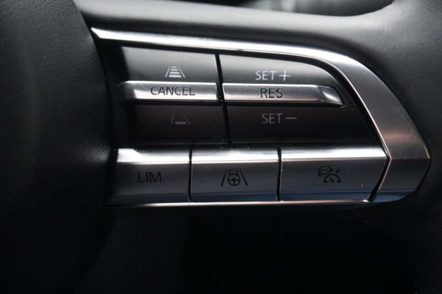 Mazda 3 2.0 e-SkyActiv-X M Hybrid 180PK Luxury/Leer/18Inch /Bose/Head-Up/Trekhaak.