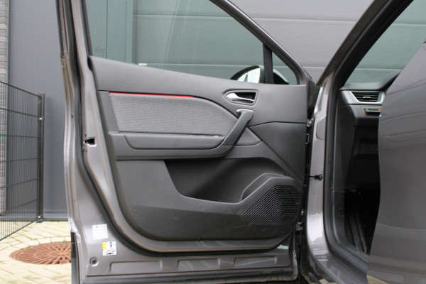 Renault Captur 1.3 mild hybrid 160 techno | BTW | STOEL+STUURWIELVERWARMING | ACC