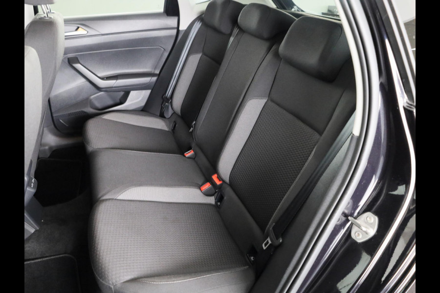Volkswagen Polo 1.0 TSI Life Edition 95 pk | Verlengde garantie | Navigatie | Parkeersensoren | Achteruitrijcamera | Adaptieve cruise control | Stoelverwarming |