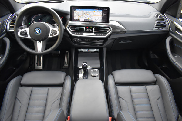 BMW X3 xDrive30e M-Pakket 292 Pk Frozen Black M-Stoelen Pano Navi 360 Memory Hud Carbon Camera Leder Laser 20 Inch