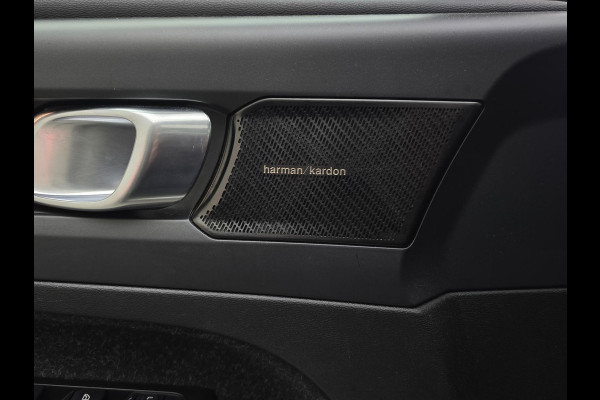 Volvo XC40 Recharge P8 AWD R-Design 408pk | Panoramadak | Stoelverwarming | 360 graden camera | Adaptieve Cruise control | Harman/Kardon audio