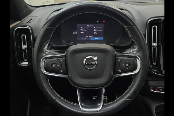 Volvo XC40 Recharge P8 AWD R-Design 408pk | Panoramadak | Stoelverwarming | 360 graden camera | Adaptieve Cruise control | Harman/Kardon audio