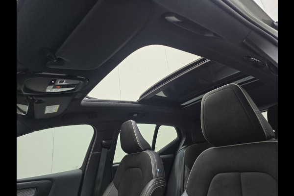 Volvo XC40 Recharge P8 AWD R-Design 408pk | Panoramadak | Stoelverwarming | 360 graden camera | Adaptieve Cruise control | Harman/Kardon audio