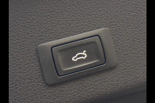 Audi e-tron Sportback 50 quattro Sport Black line, S-line interieur, 22 inch, achteruitrijcamera, stoelverwarming, NL auto met nap