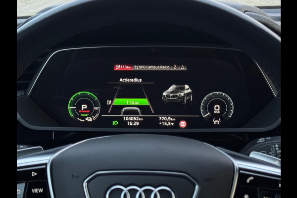 Audi e-tron Sportback 50 quattro Sport Black line, S-line interieur, 22 inch, achteruitrijcamera, stoelverwarming, NL auto met nap