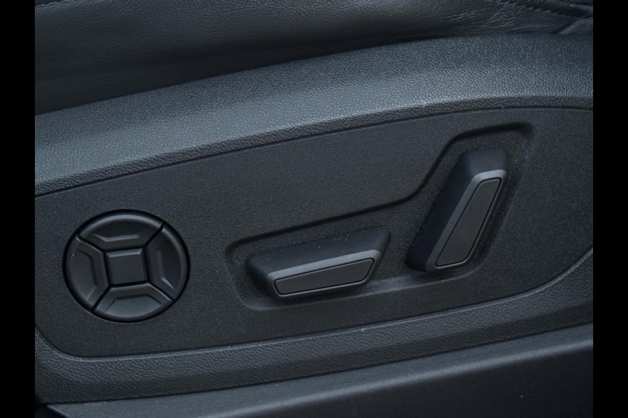 Audi e-tron Sportback 50 quattro Sport Black line, S-line interieur, 22 inch, achteruitrijcamera, stoelverwarming, NL auto met nap