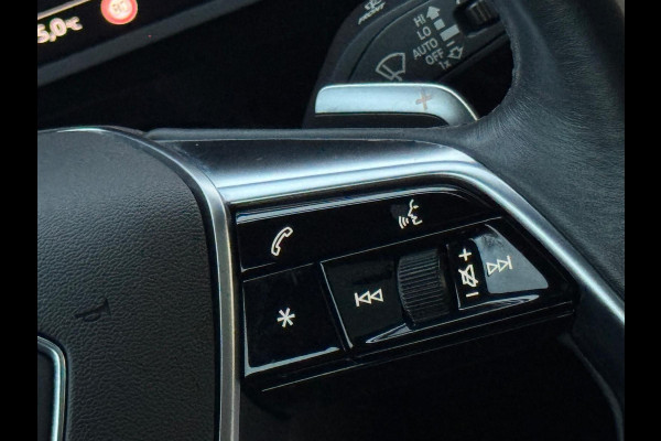 Audi e-tron Sportback 50 quattro Sport Black line, S-line interieur, 22 inch, achteruitrijcamera, stoelverwarming, NL auto met nap