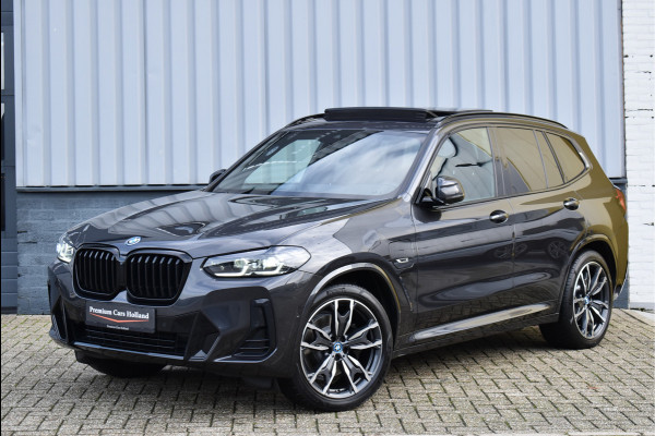 BMW X3 xDrive30e M-Pakket 292 Pk Pano Leder Camera Keyless 20 Inch