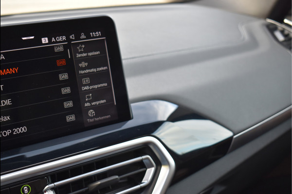 BMW X3 xDrive30e M-Pakket 292 Pk Pano Leder Camera Keyless 20 Inch