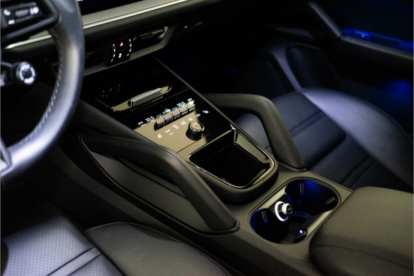 Porsche Cayenne 3.0 E-Hybrid 470PK | Krijt | Pano | InnoDrive | Sfeer | Bose | Lucht | 12 MND Garantie