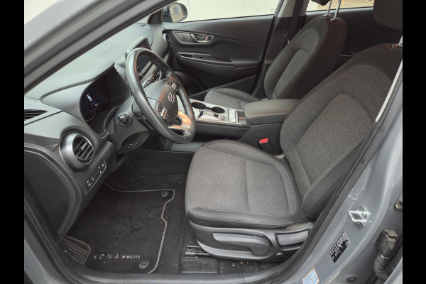 Hyundai Kona EV Comfort 39 kWh | Adaptive cruise control | Scherm met Apple Carplay/Android auto | Camera