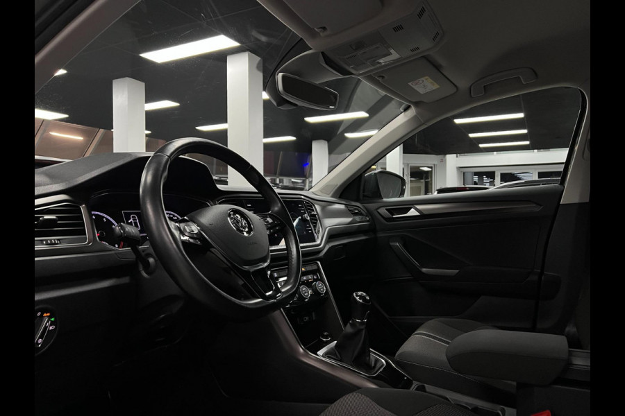 Volkswagen T-Roc 1.0 TSI Elekt.koffer | PDC | ACC | LED |