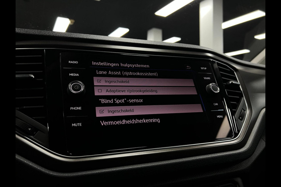 Volkswagen T-Roc 1.0 TSI Elekt.koffer | PDC | ACC | LED |