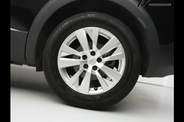 Peugeot 3008 1.2 PureTech Executive Deluxe (APPLE CARPLAY,LED,COMFORT-STOELEN,CLIMATE,CRUISE,TREKHAAK,LM-VELGEN,CAMERA,NIEUWE APK)