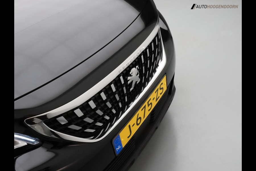 Peugeot 3008 1.2 PureTech Executive Deluxe (APPLE CARPLAY,LED,COMFORT-STOELEN,CLIMATE,CRUISE,TREKHAAK,LM-VELGEN,CAMERA,NIEUWE APK)