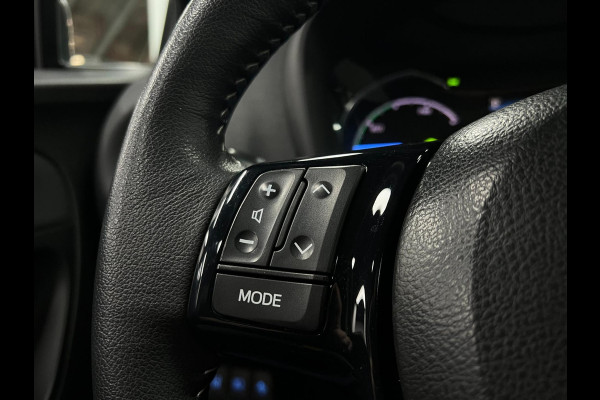 Toyota Yaris 1.5 Hybrid Executive | Cam | Clima | Cruise |