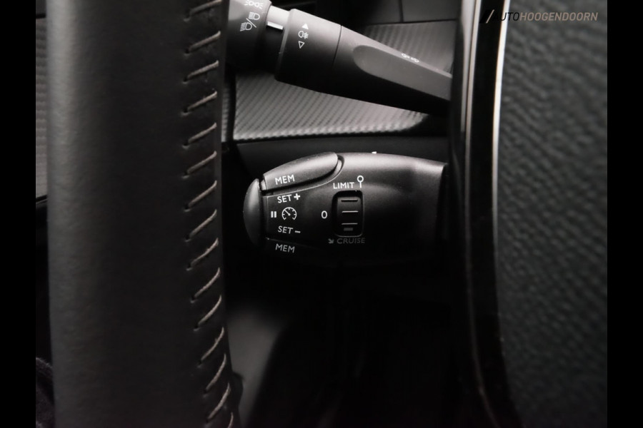 Peugeot 208 1.2 PureTech Allure Sportive 100PK (APPLE CARPLAY,LED,CAMERA,SPORTSTOELEN,3D DISPLAY,CLIMATE,CRUISE,LM-VELGEN)