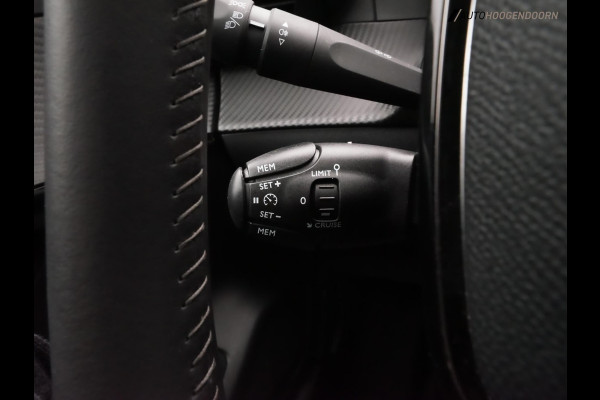 Peugeot 208 1.2 PureTech Allure Sportive 100PK (APPLE CARPLAY,LED,CAMERA,SPORTSTOELEN,3D DISPLAY,CLIMATE,CRUISE,LM-VELGEN)
