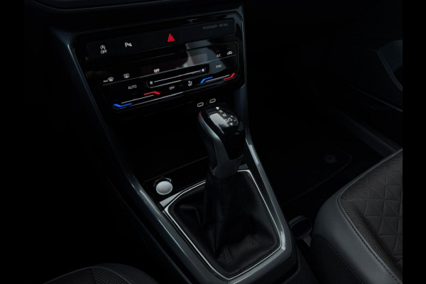 Volkswagen T-Cross 1.0 TSI R-Line m24 FULL CLIMATE ACC APPLE CARPLAY LED SPORTVELGE