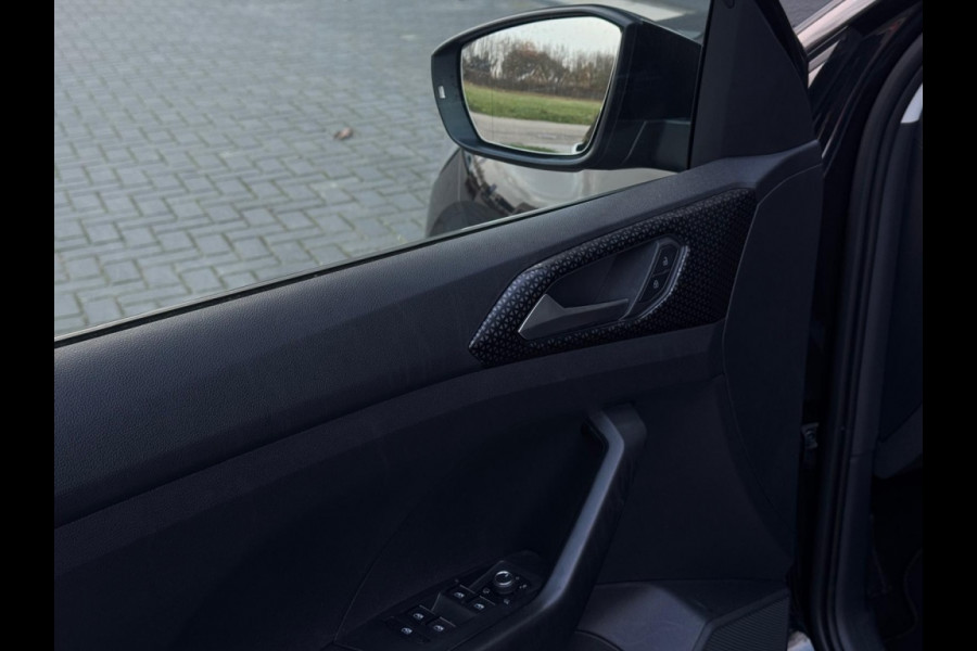 Volkswagen T-Cross 1.0 TSI R-Line m24 FULL CLIMATE ACC APPLE CARPLAY LED SPORTVELGE