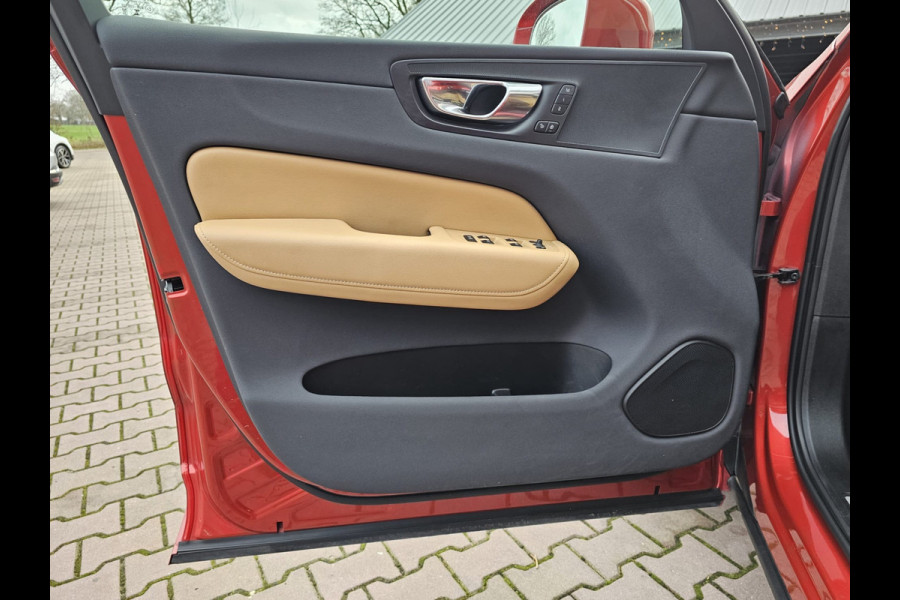 Volvo XC60 2.0 T8 AWD Polestar Engineered PHEV | Intellisafe | Pano | Trekhaak | Standverwarming | Leder | Stoelverwarming | Elek. stoelen + mermory | Vol |